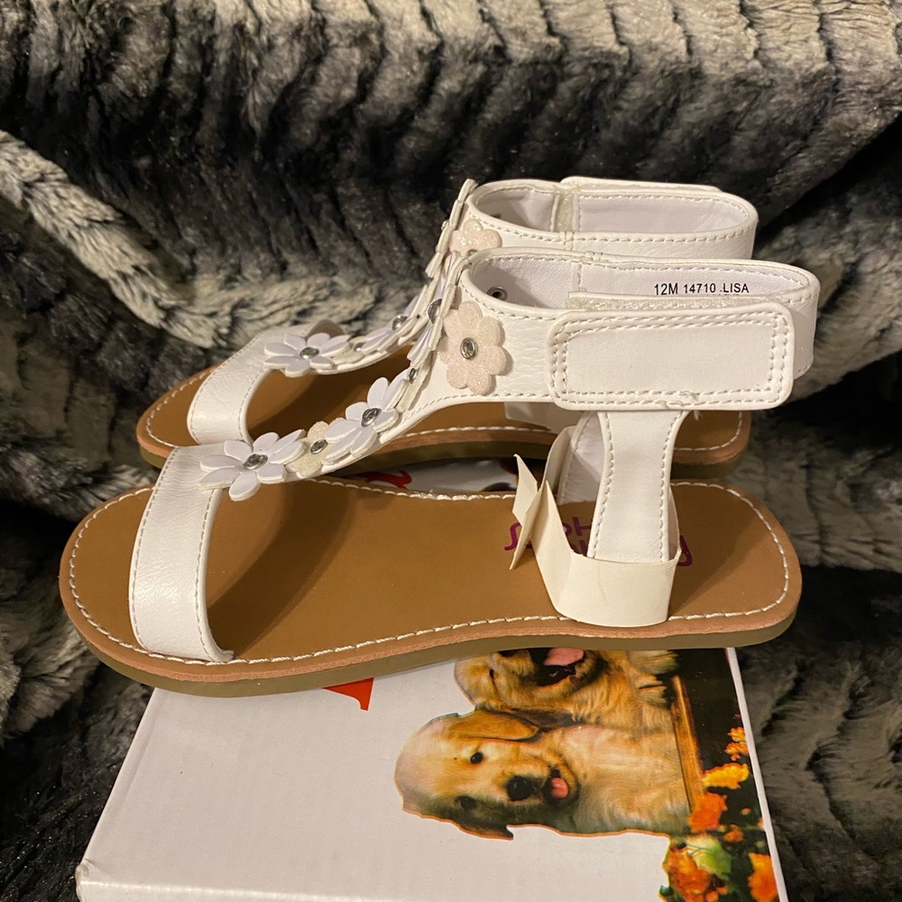 Belladia Girls Sandals Size 12 New in Box Beautiful - Picture 5 of 7